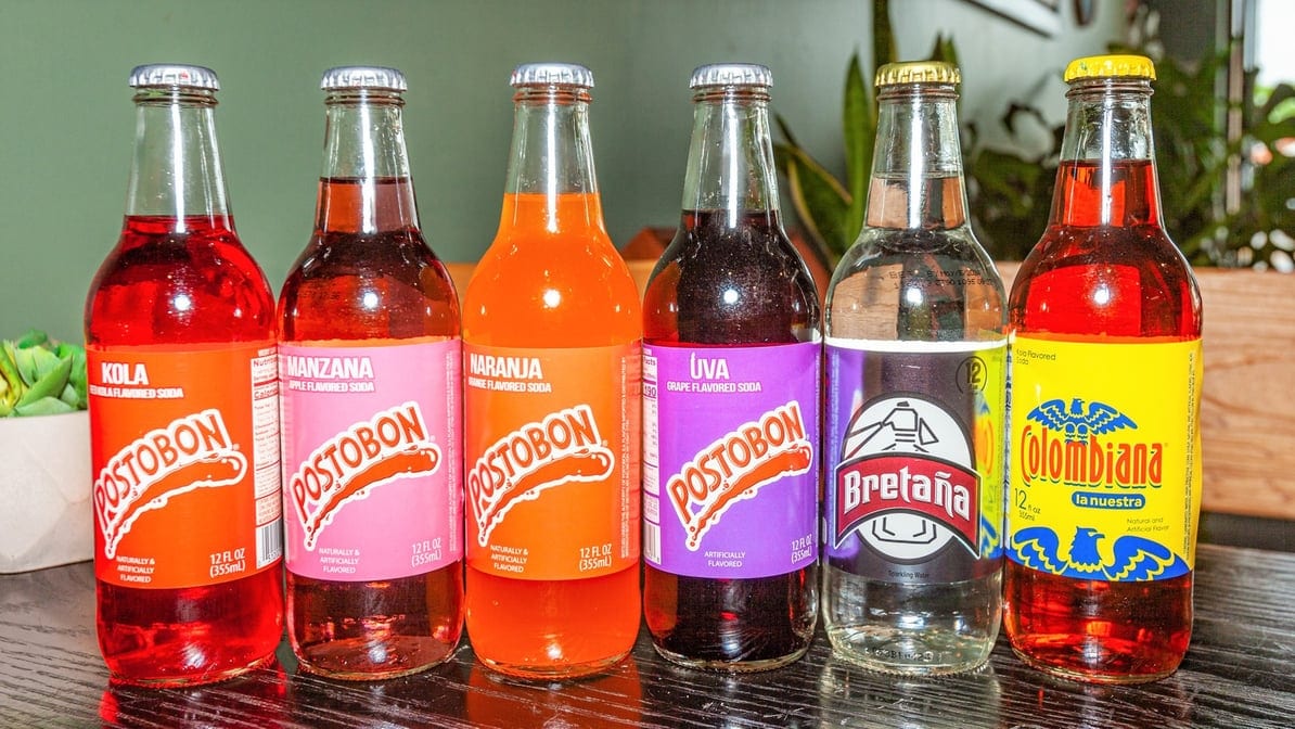 Kola Postobon.