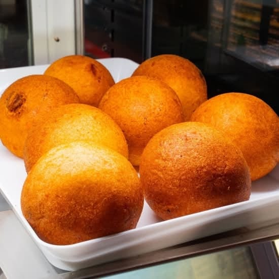 Buñuelo Relleno.